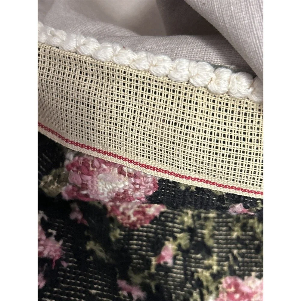 Needlepoint Pillow 24